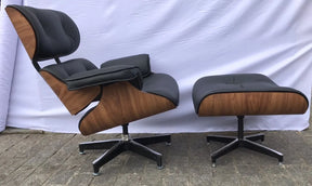 Poltrona Charles Eames Com Puff - Couro Legítimo Preto